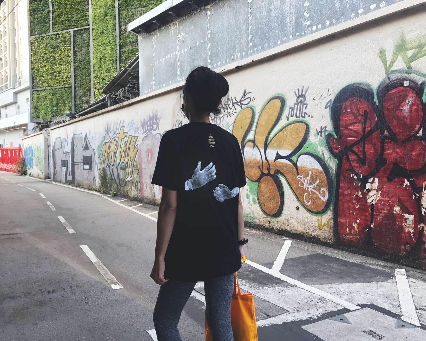 A Big Hug T-Shirt (Black) - A Yellow Object