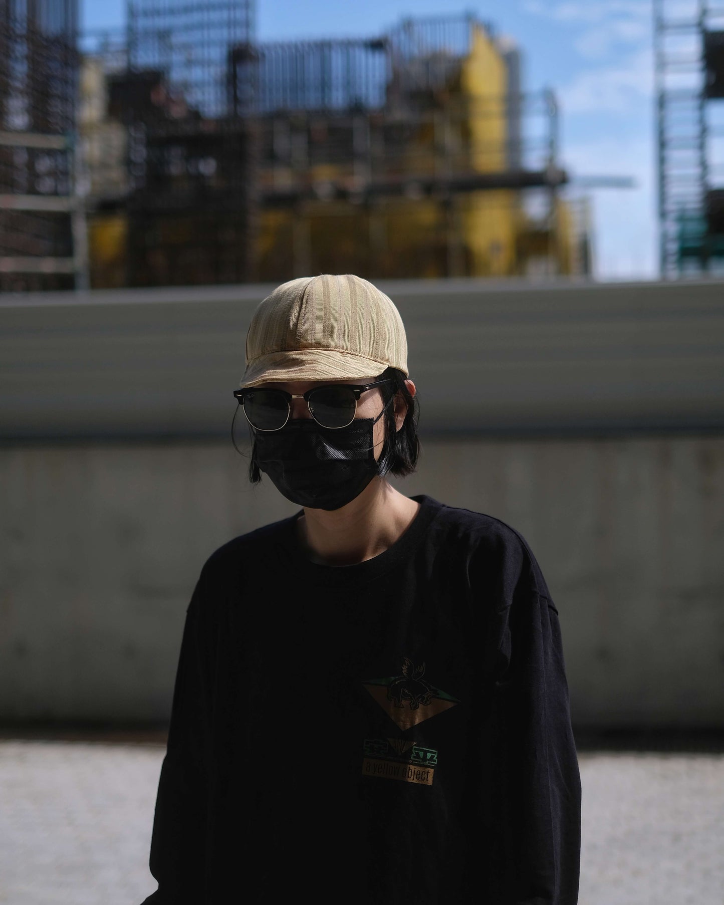 Just A Cap (Sai Gwaa Bo) - a yellow object